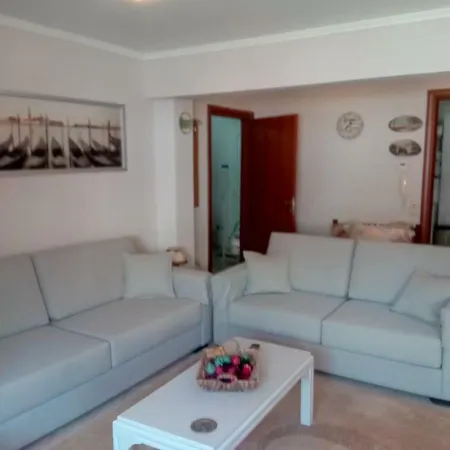 Ferienhaus Large Studio With Garden *