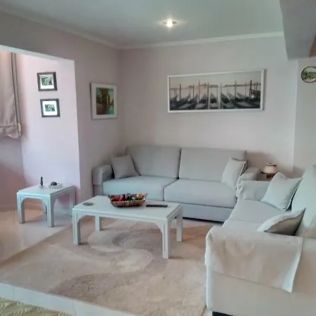 Large Studio With Garden Kateríni