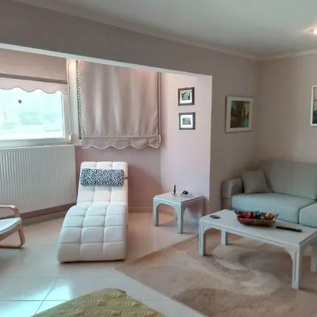 Large Studio With Garden * Kateríni