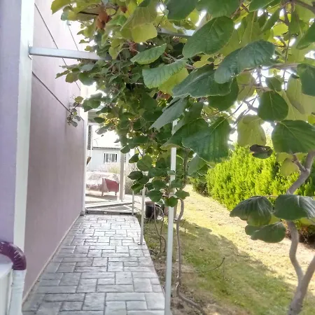 Large Studio With Garden Kateríni