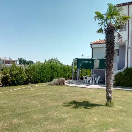 Large Studio With Garden